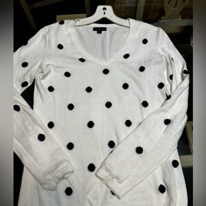 Tommy Hilfiger Ivory Knit with Navy Accents